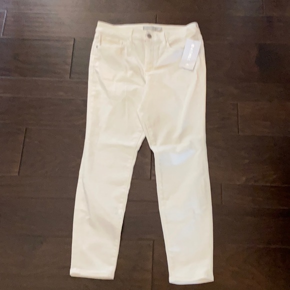 Athleta Denim - Athleta Sculptek Ultra Skinny Jean in White